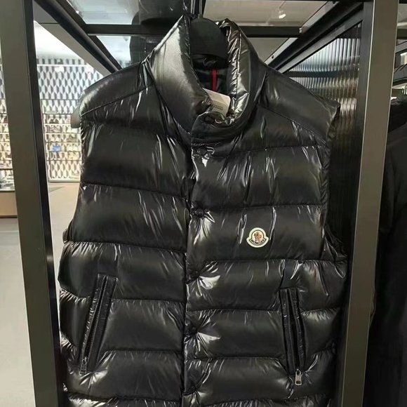 Moncler Men’s Black Goose Down Puffer Vest - Picture 2 of 5